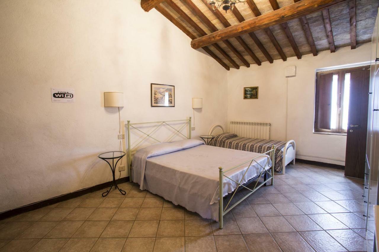 Agriturismo Oria Bianca Villa San Quirico dʼOrcia Exterior foto